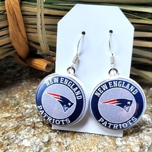 New England Patriots Earrings NFL Football Souvenir Dangle Costume Jewelry